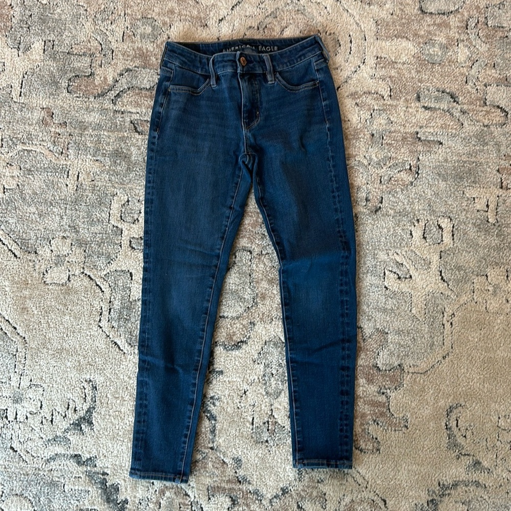 5/$22 American Eagle jeggings size 0 short